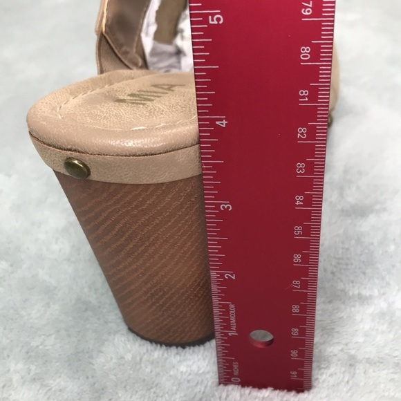 Mia Taupe Man Made Uppers Clogs Size 11 NWOT - Picture 11 of 11